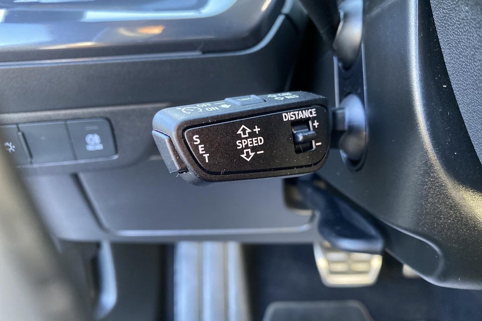 Audi Q4 e-tron 35 S-line 5d