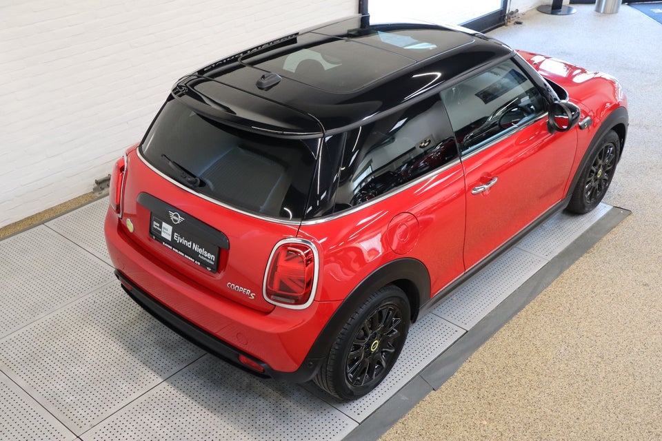 MINI Cooper SE Edition Premium Plus 3d