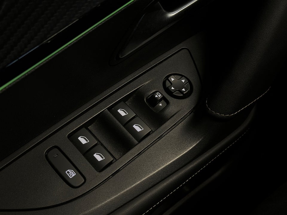 Peugeot e-2008 50 GT Pack 5d