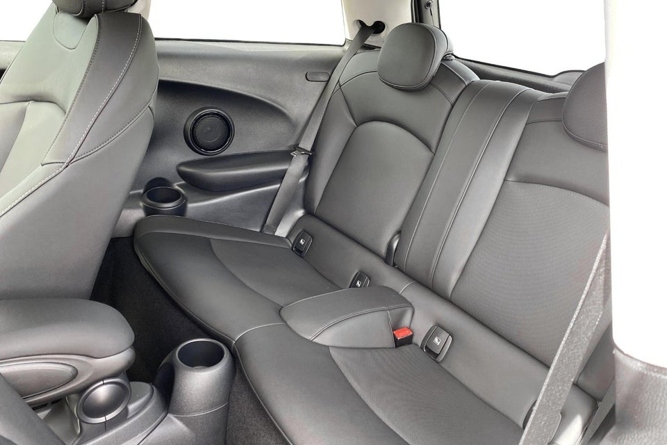 MINI Cooper SE Edition Premium Plus 3d