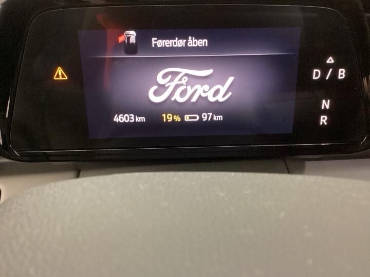 Ford Capri 77 Premium Extended Range 5d