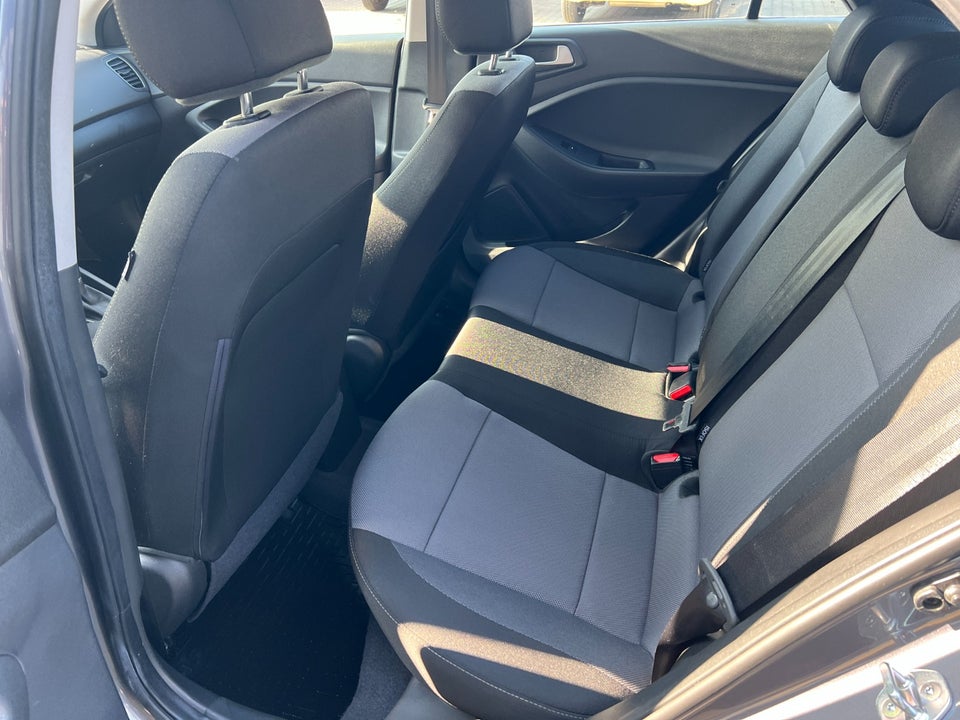 Hyundai i20 1,0 T-GDi Advanced DCT 5d