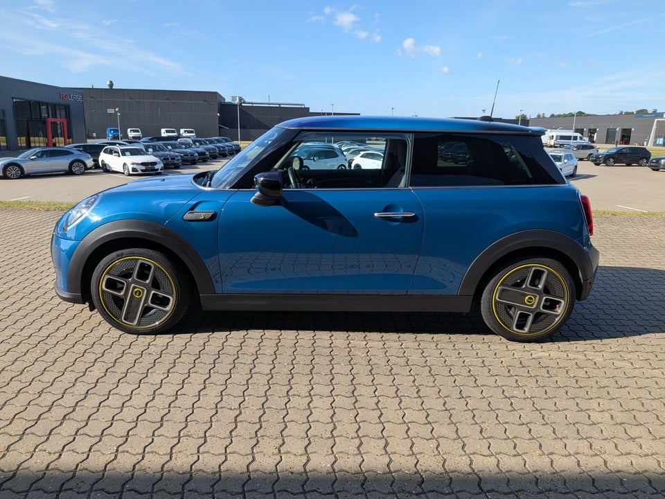 MINI Cooper SE Classic 3d