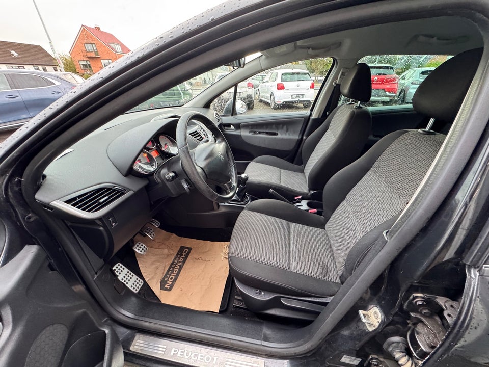 Peugeot 207 1,6 HDi 92 Active SW 5d