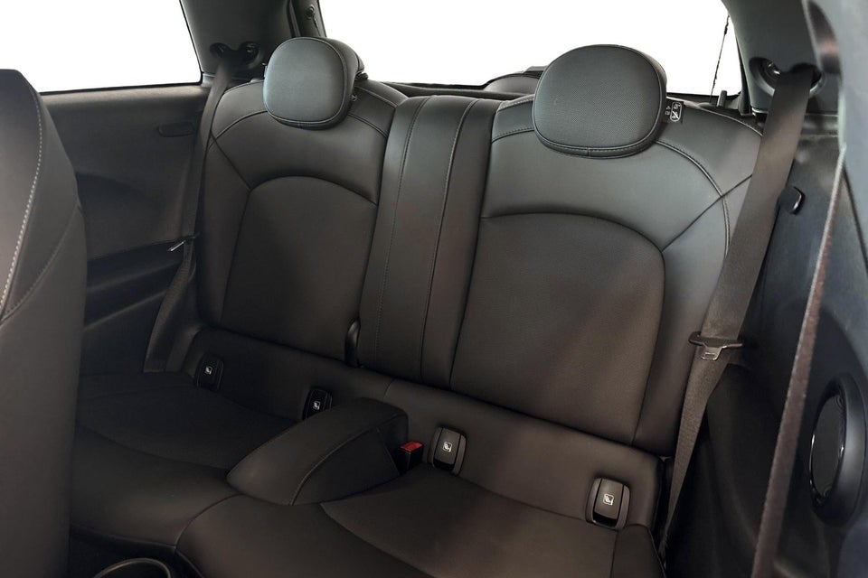 MINI Cooper SE Classic Trim 3d