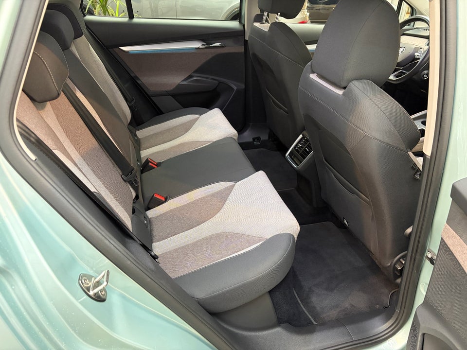 Skoda Enyaq 80 iV Lodge 5d