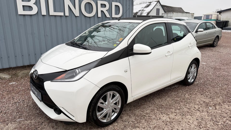 Toyota Aygo 1,0 VVT-i x-sky 5d