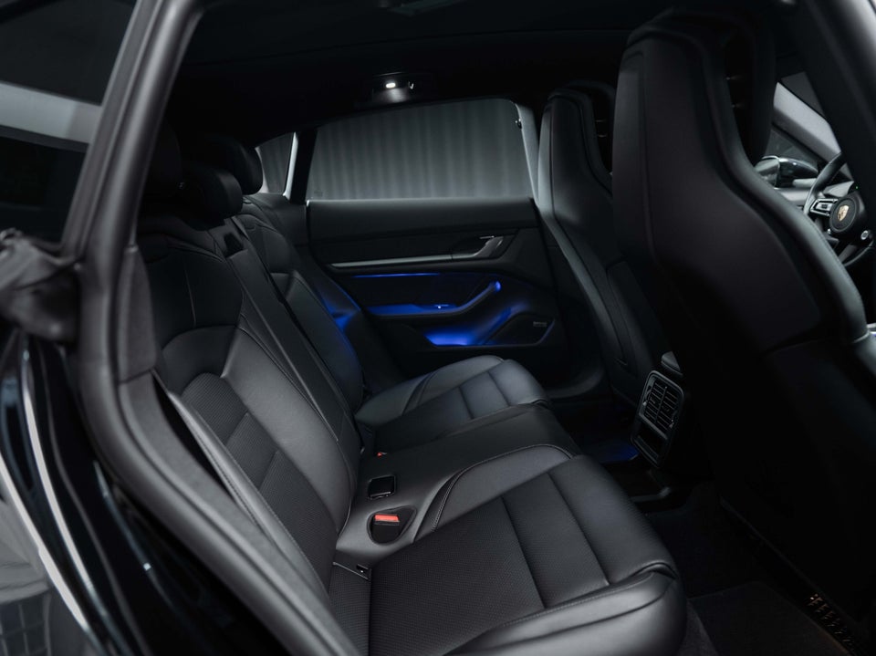 Porsche Taycan Performance+ Sport Turismo 5d
