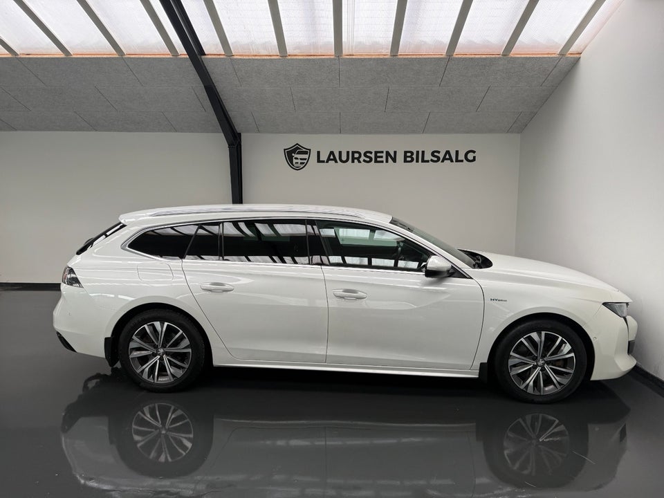 Peugeot 508 1,6 Hybrid Allure Pack SW EAT8 5d