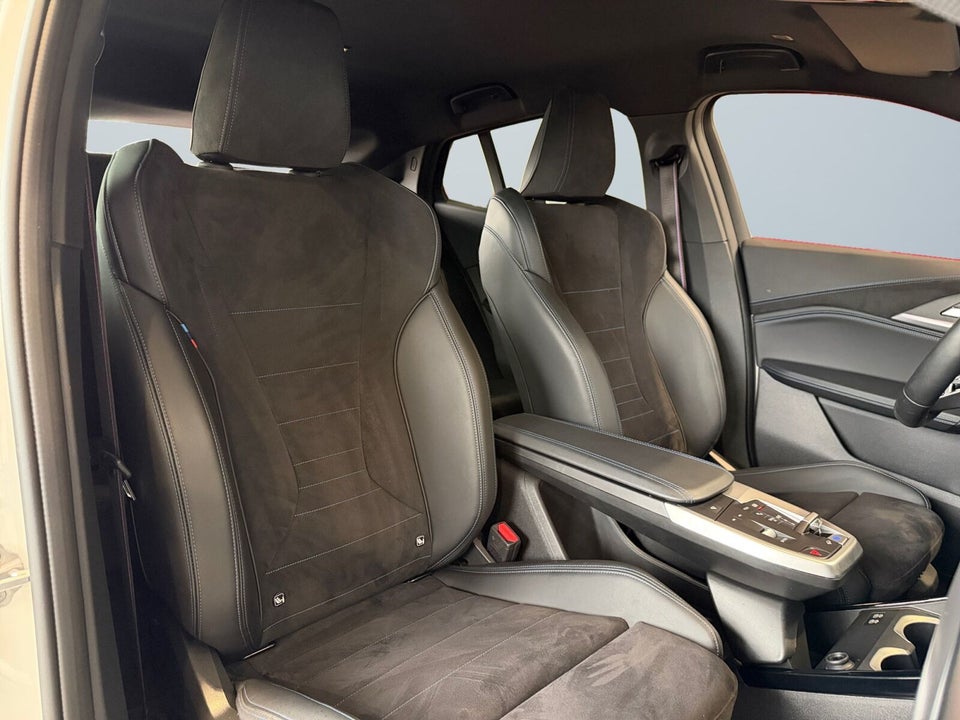BMW iX2 eDrive20 M-Sport Pro 5d