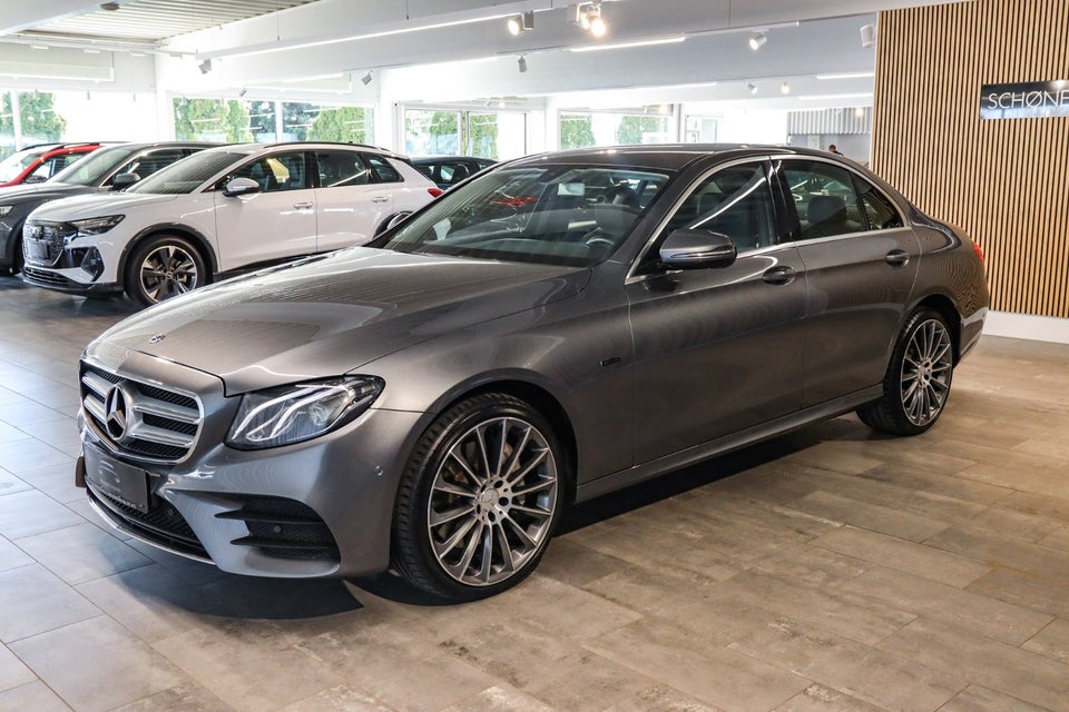 Mercedes E300 de 2,0 AMG Line aut. 4d