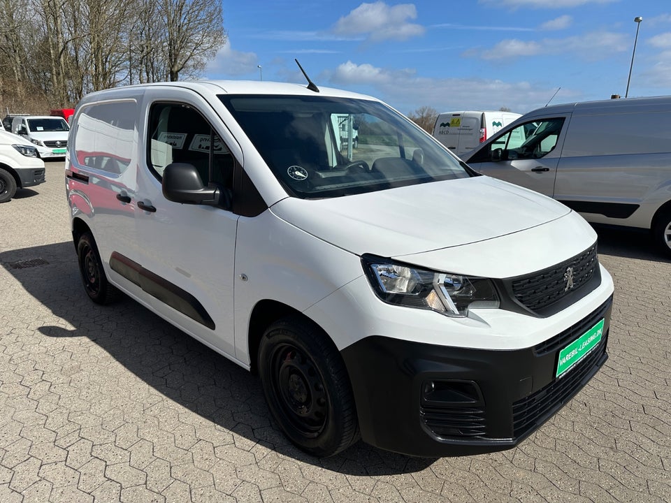 Peugeot Partner 1,2 PureTech 110 L1V1 Plus Van