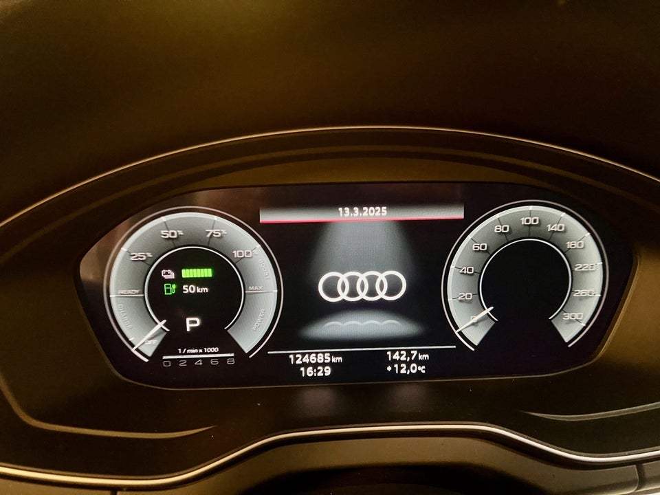 Audi Q5 50 TFSi e S-line quattro S-tr. 5d