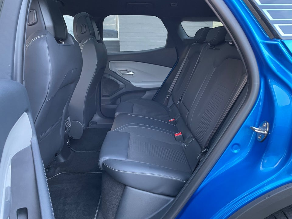 Ford Explorer 82 Premium Extended Range 5d