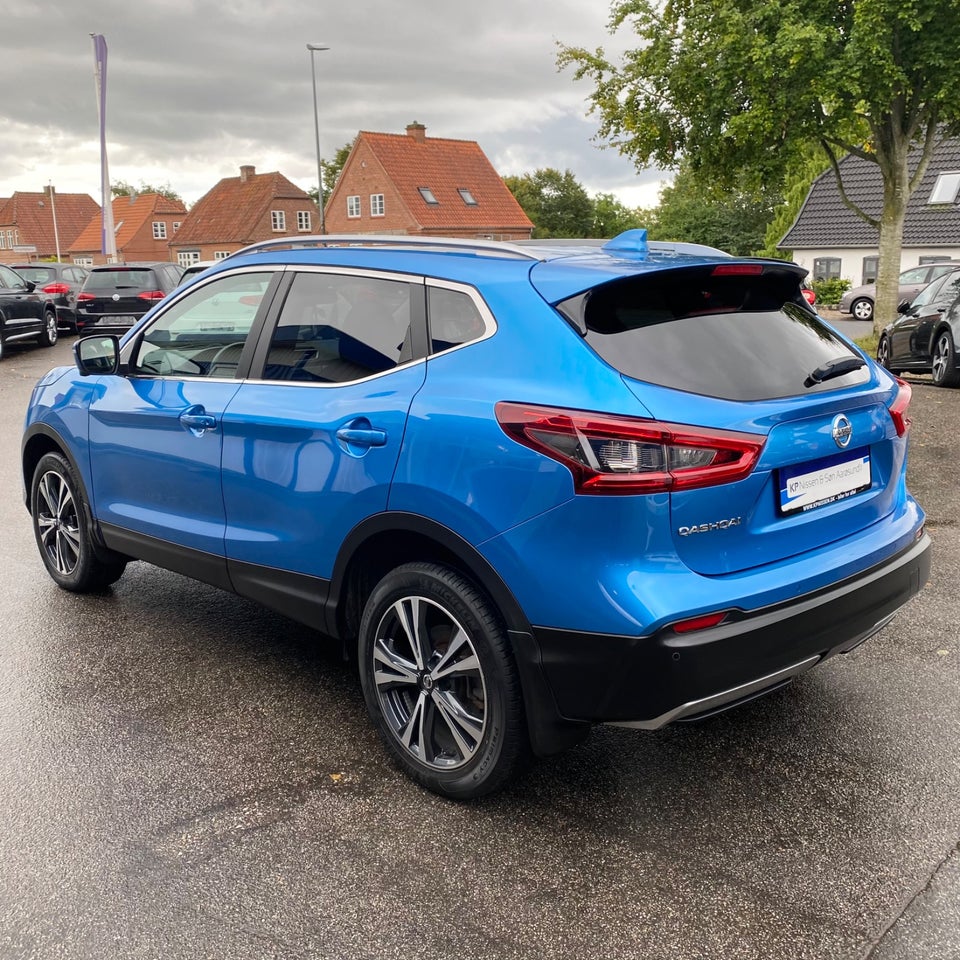 Nissan Qashqai 1,6 Dig-T 163 N-Connecta 5d