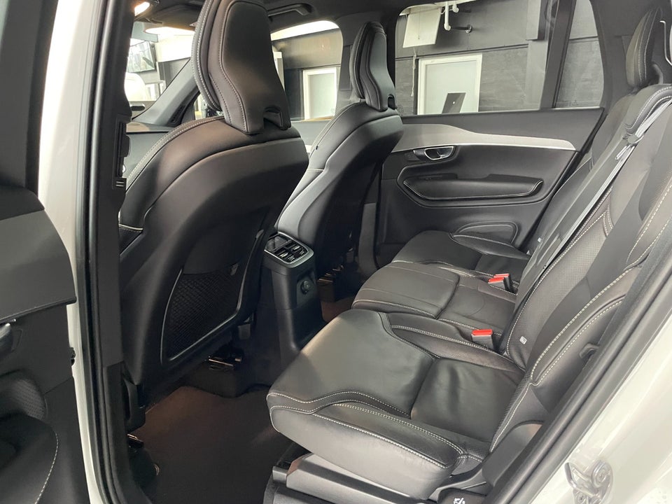 Volvo XC90 2,0 T8 ReCharge Ultimate Dark aut. AWD 7prs 5d