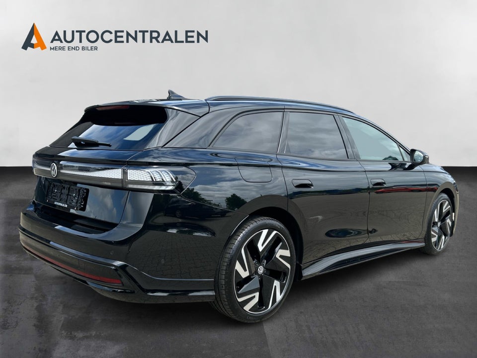 VW ID.7 86 Style S Tourer 5d