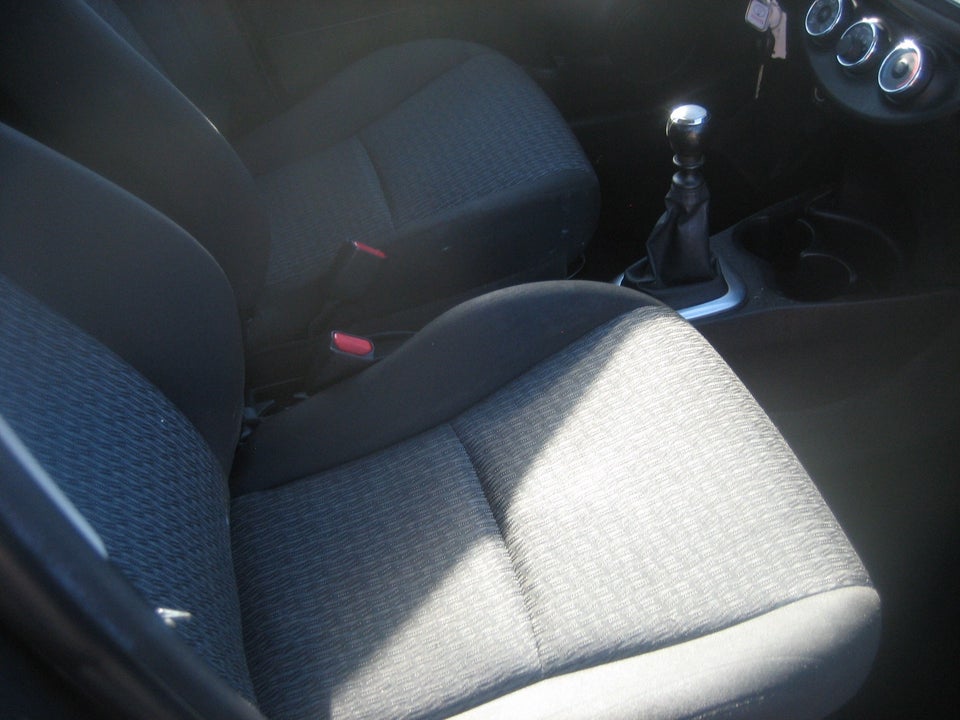 Toyota Yaris 1,3 VVT-i T2 Touch 5d