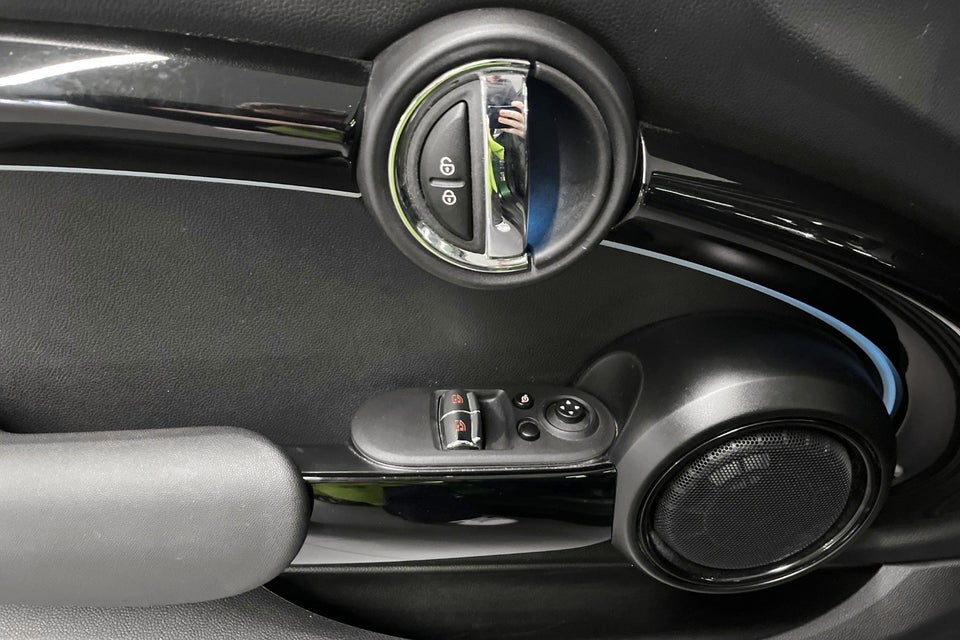 MINI Cooper SE Camden Edition 3d