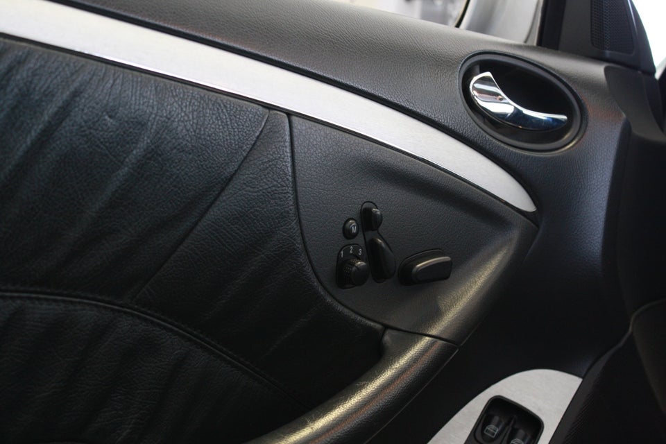 Mercedes CLK320 3,2 Elegance aut. 2d