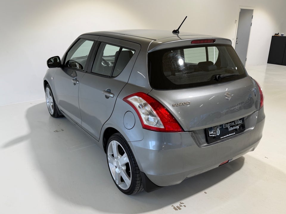 Suzuki Swift 1,2 Dualjet 5d