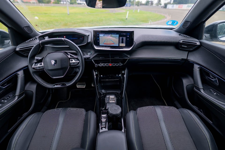 Peugeot e-2008 54 GT 5d