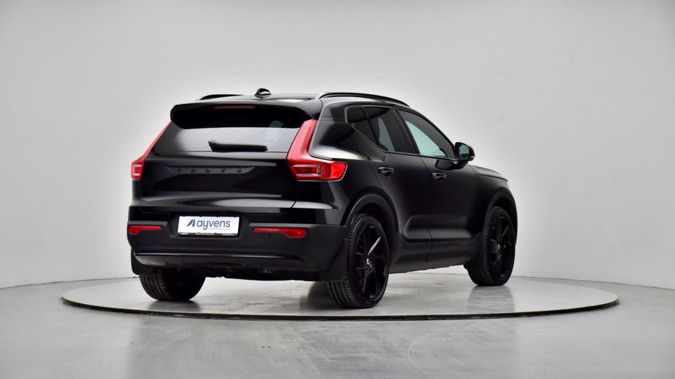 Volvo EX40 Extended Range Black Edition 5d