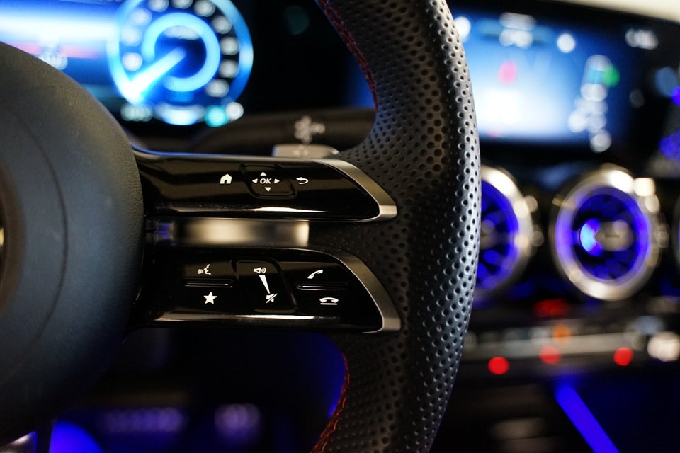 Mercedes EQB300 AMG Line 4Matic 5d