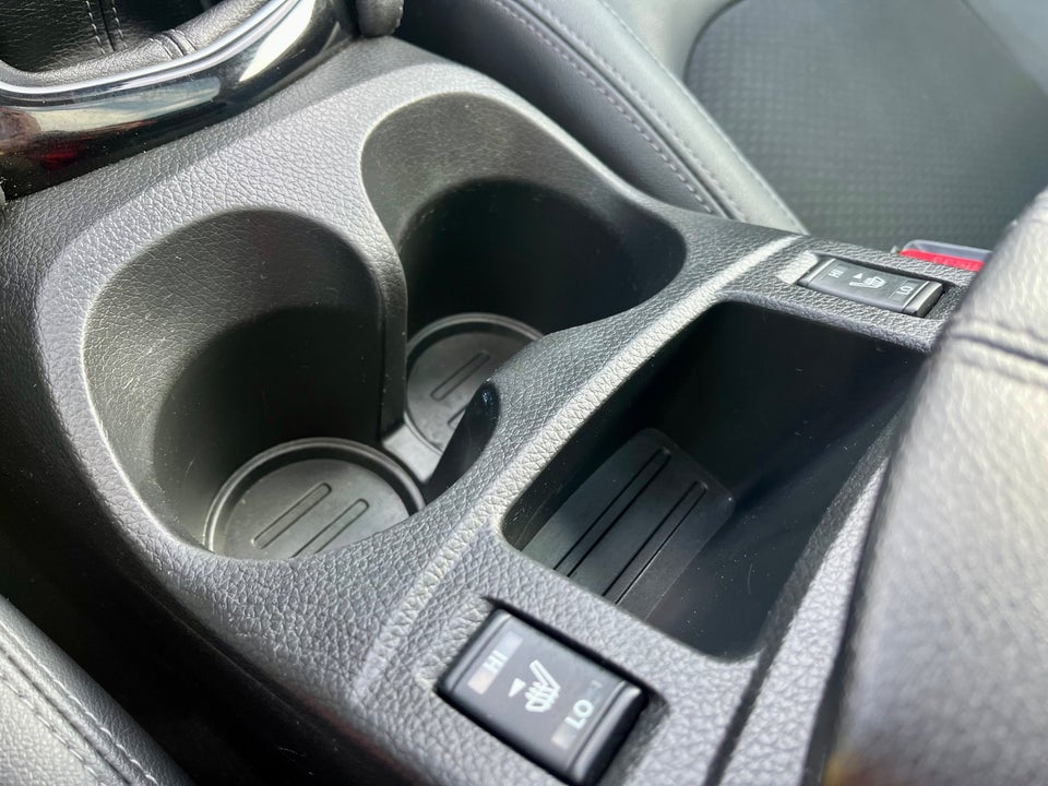 Nissan Qashqai 1,3 Dig-T 160 Tekna 5d