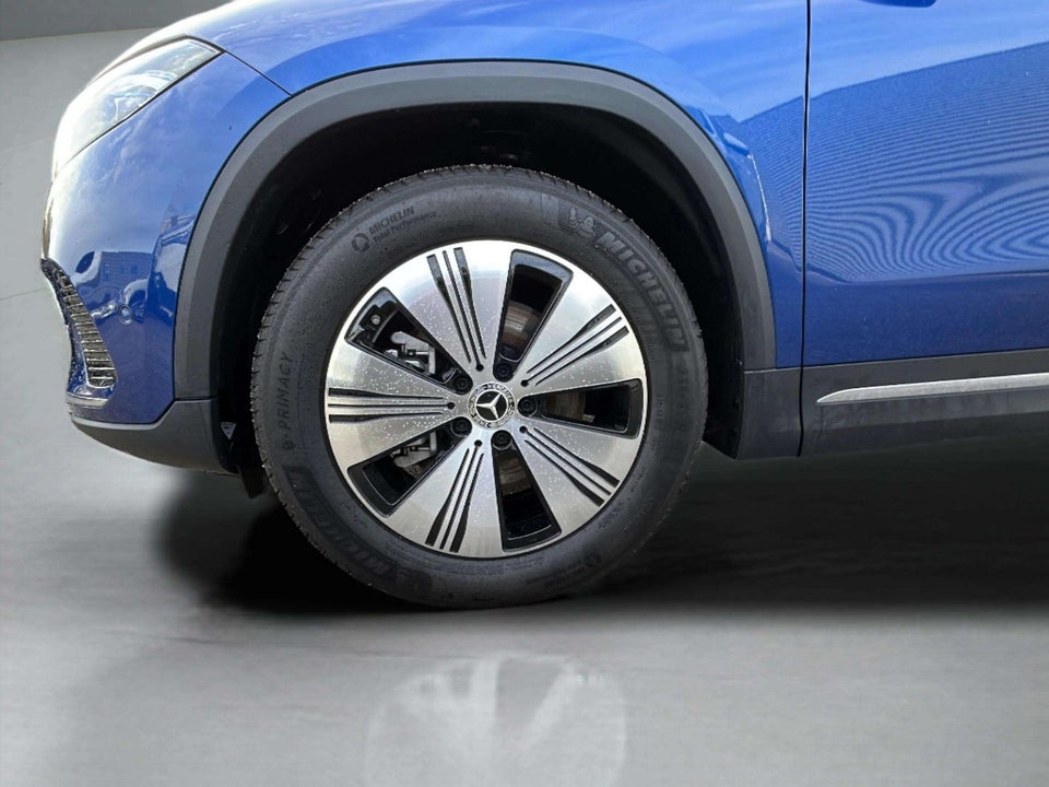 Mercedes EQA300 Progressive 4Matic 5d