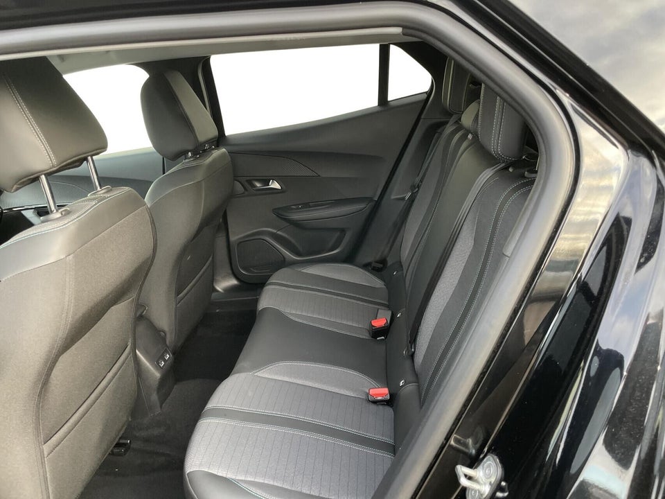 Peugeot e-2008 50 Allure 5d
