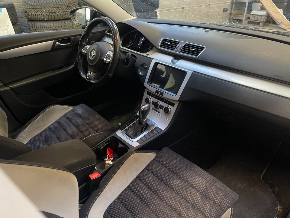 VW Passat 2,0 TSi 210 R-line Variant DSG 5d