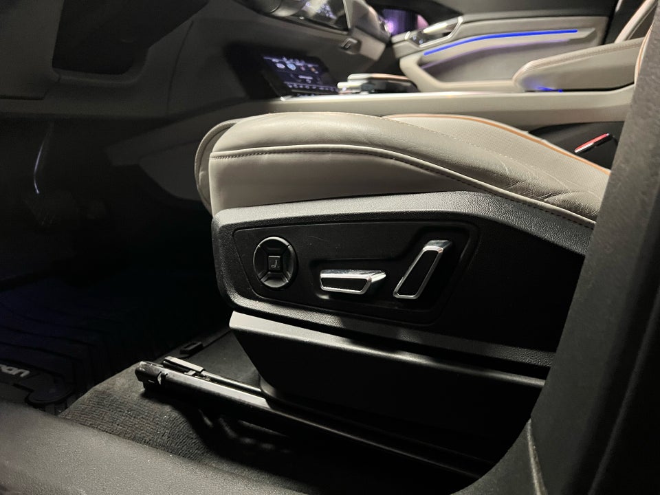 Audi e-tron 55 Advanced quattro 5d