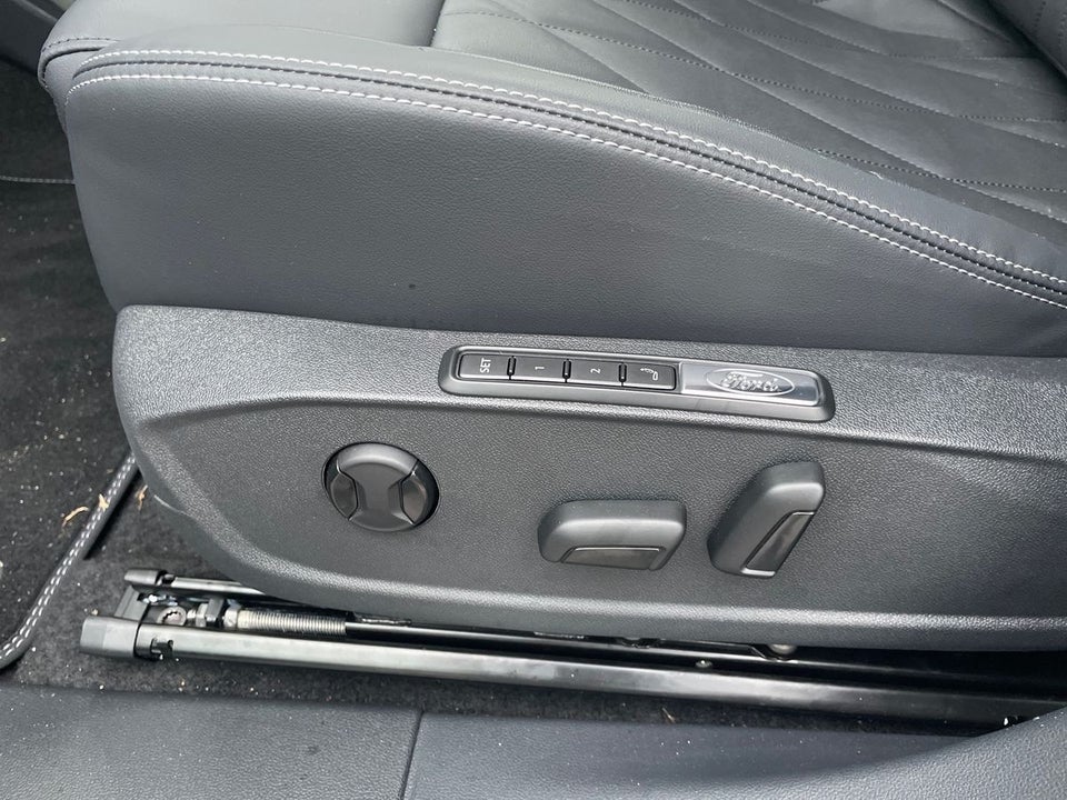 Ford Capri 77 Premium Extended Range 5d