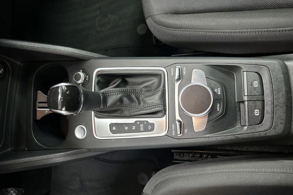 Audi Q2 35 TFSi Prestige S-tr. 5d
