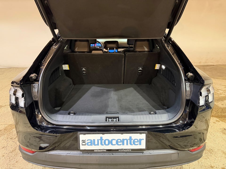 Ford Mustang Mach-E 75 Standard Range 5d