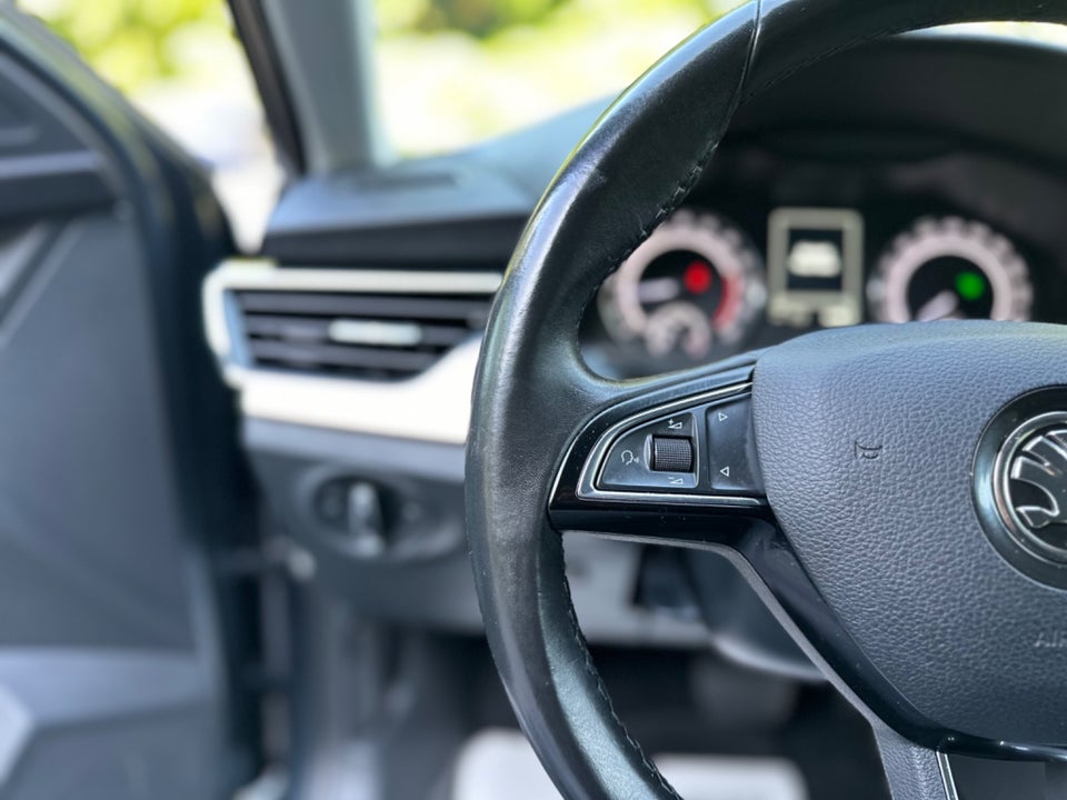 Skoda Scala 1,6 TDi 115 Style 5d