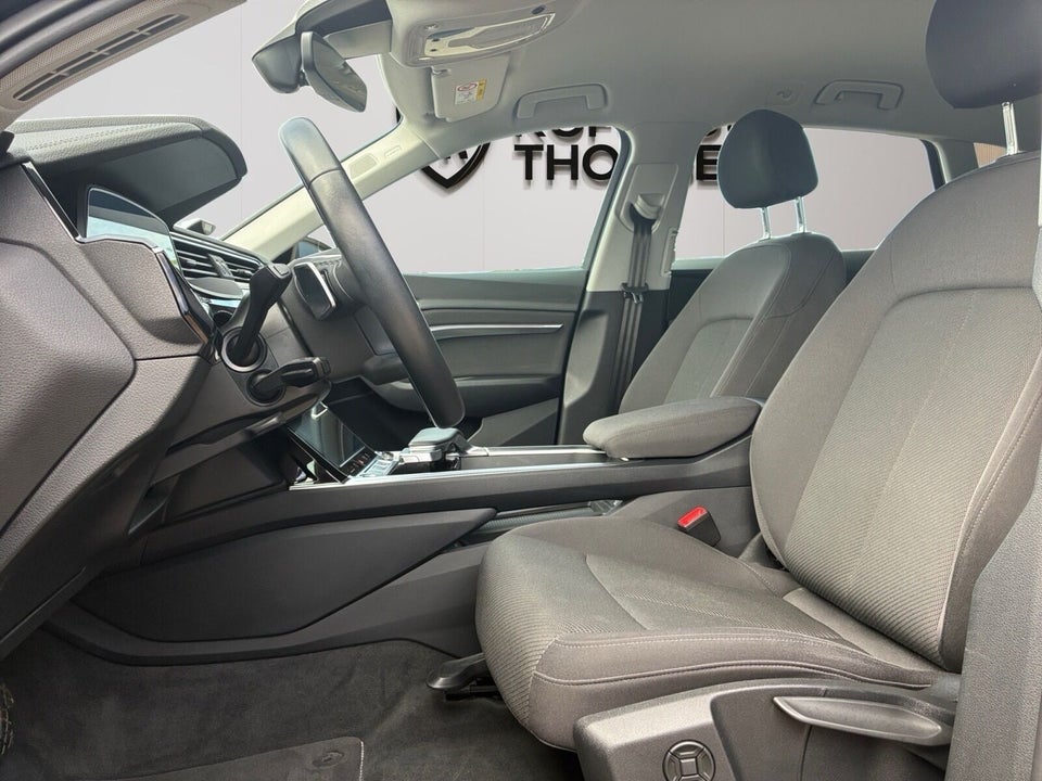 Audi Q8 e-tron 50 Prestige quattro 5d