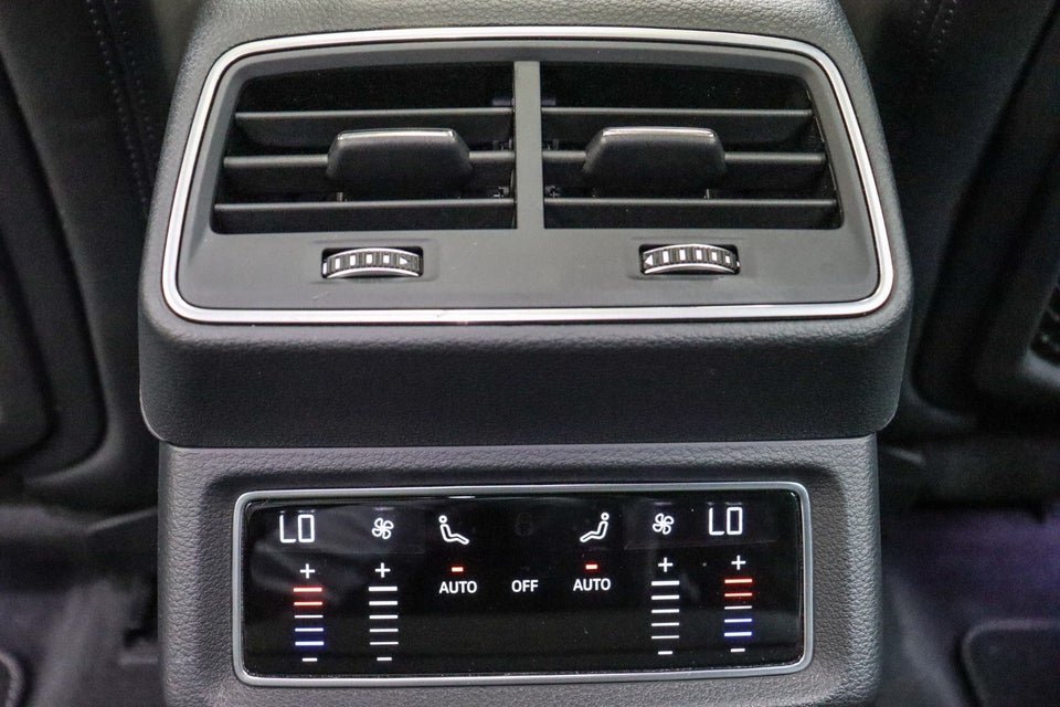 Audi e-tron 55 S-line quattro 5d