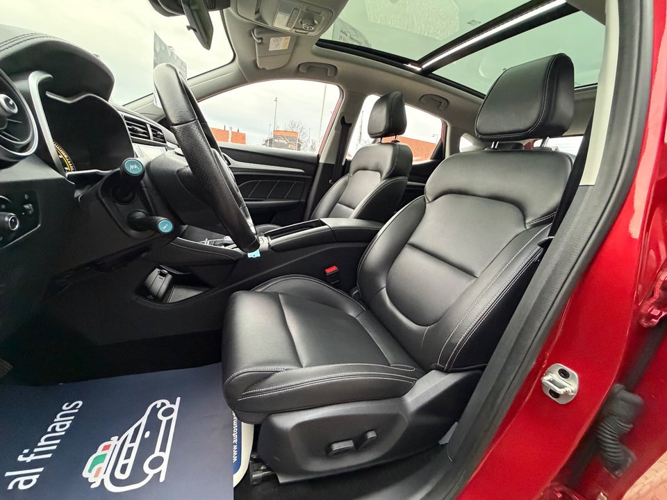 MG ZS EV Luxury 5d