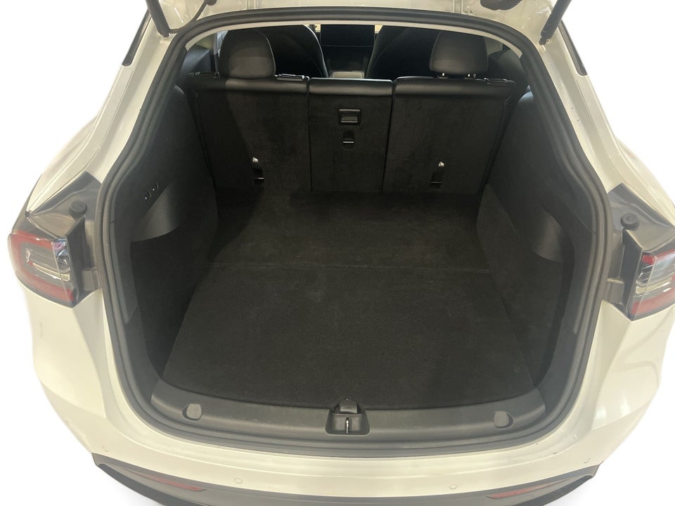 Tesla Model Y Long Range AWD 5d