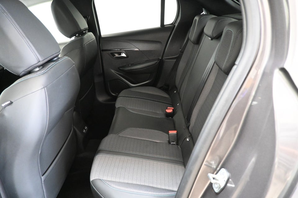 Peugeot 208 1,2 PureTech 100 Platin Pack 5d