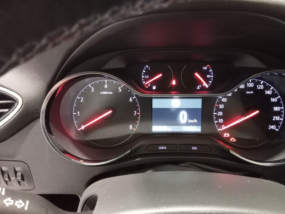 Opel Crossland X 1,2 T 110 Sport 5d