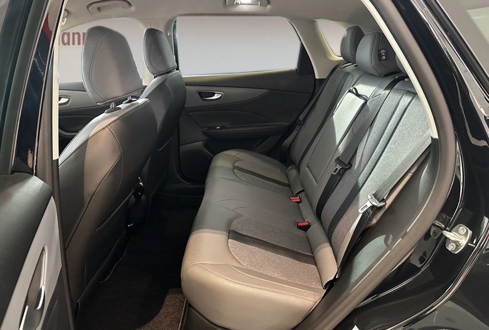 MG MGS5 64 Luxury 5d