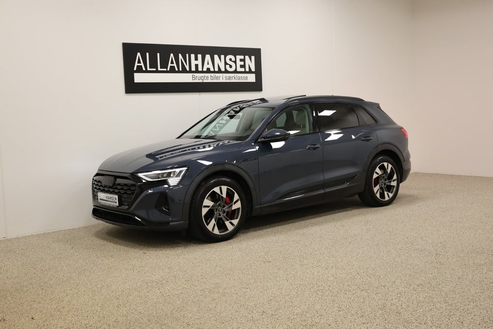 Audi Q8 e-tron 55 Advanced quattro 5d