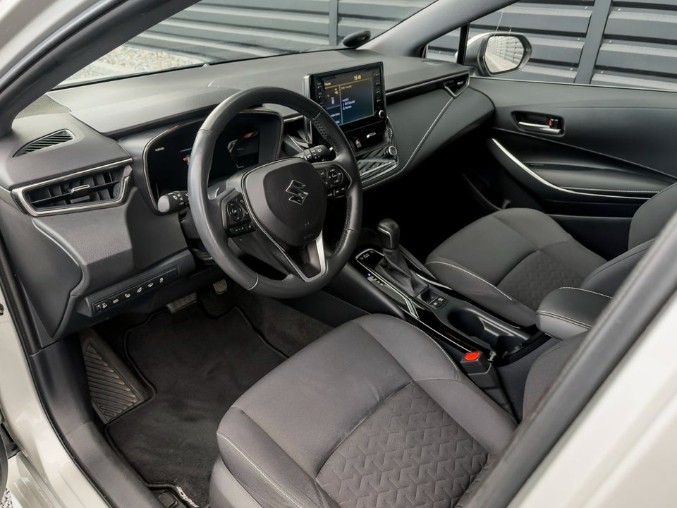 Suzuki Swace 1,8 HEV Exclusive stc. e-CVT 5d