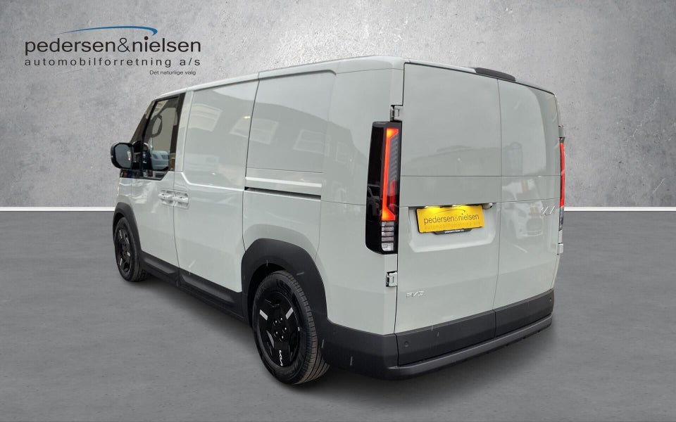 Kia PV5 71 Long Range Work Pro