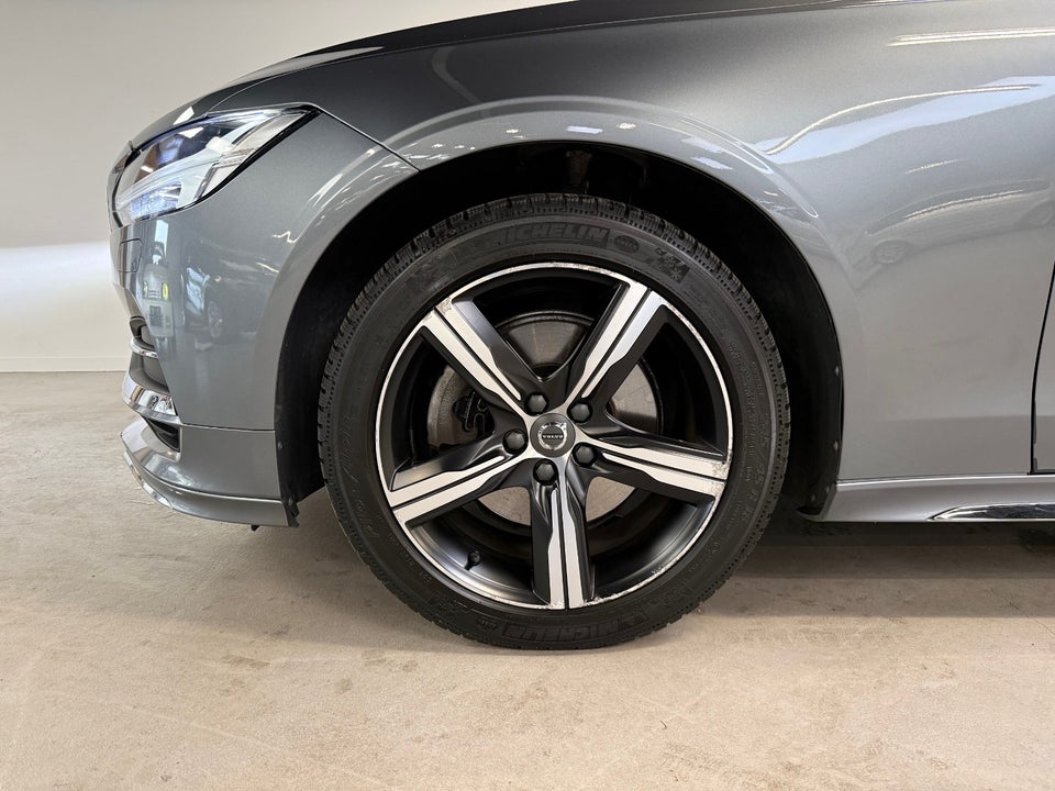 Volvo S90 2,0 D4 190 Momentum aut. 4d