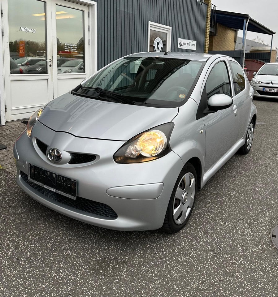 Toyota Aygo 1,0 Plus 5d