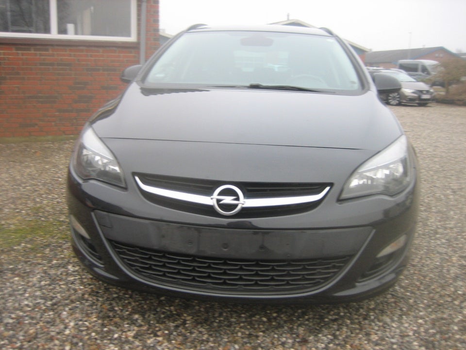 Opel Astra 1,4 T 140 Enjoy Sports Tourer 5d
